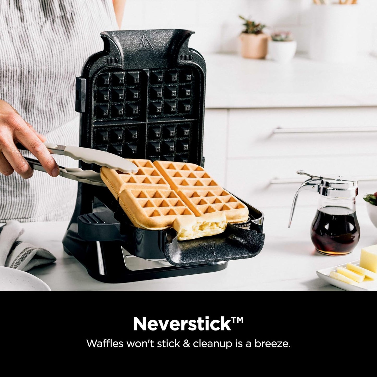 Ninja BW1001 NeverStick PRO Belgian Waffle Maker,